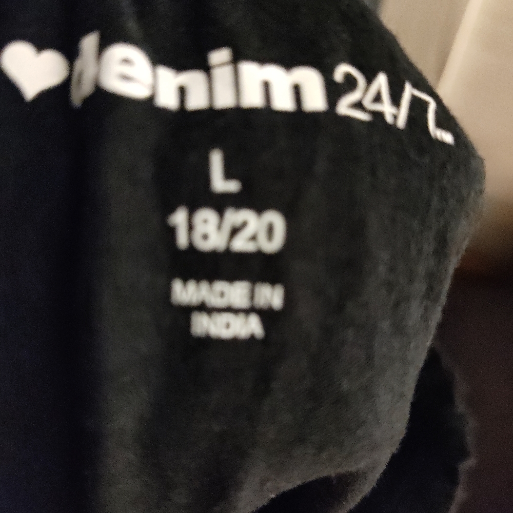 Denim 24/7 black top